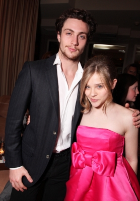 chloemoretzfancom056.jpg