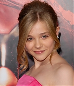 chloemoretzfancom094.jpg
