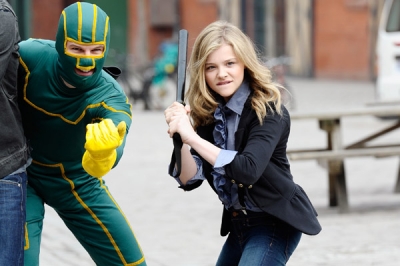 chloemoretzfancom030.jpg