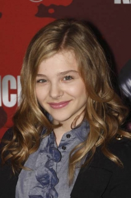 chloemoretzfancom039.jpg