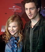 chloemoretzfancom002.JPG
