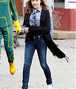 chloemoretzfancom034.jpg