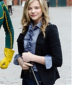 chloemoretzfancom035.jpg
