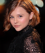chloemoretzfancom049.JPG