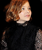 chloemoretzfancom065.jpg
