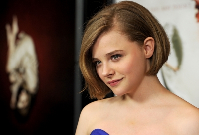 chloemoretzfancom093.jpg
