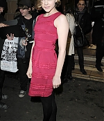 chloemoretzfancom011.jpg