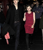 chloemoretzfancom015.jpg