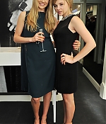 chloemoretzfancom008.jpg