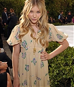 chloemoretzfancom004.jpg