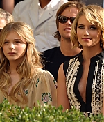 chloemoretzfancom007.jpg