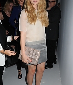chloemoretzfancom018.jpg