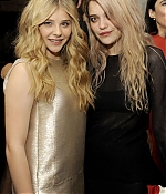 chloemoretzfancom010.jpg