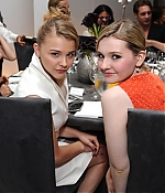 chloemoretzfancom023.jpg