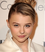 chloemoretzfancom040.jpg