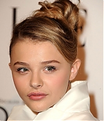 chloemoretzfancom046.jpg