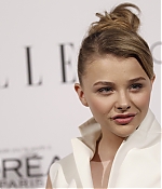 chloemoretzfancom071.jpg