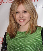 Filename=chloemoretzfancom024.JPG
Filesize=48KiB
Dimensions=425x640
Date added=Dec 02, 2011 chloemoretzfancom024.JPG