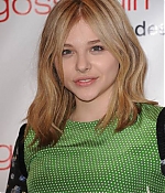 Filename=chloemoretzfancom025.JPG
Filesize=47KiB
Dimensions=425x640
Date added=Dec 02, 2011 chloemoretzfancom025.JPG