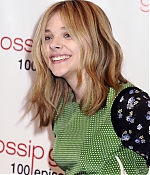 chloemoretzfancom039.jpg
