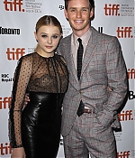 chloemoretzfancom023.jpg