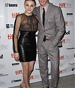 chloemoretzfancom024.jpg