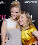 chloemoretzfancom005.jpg