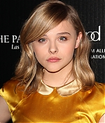 chloemoretzfancom007.jpg