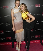 chloemoretzfancom054.jpg
