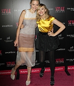 chloemoretzfancom057.jpg