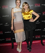 chloemoretzfancom059.jpg