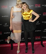 chloemoretzfancom060.jpg