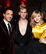 chloemoretzfancom102.jpg