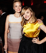 chloemoretzfancom110.jpg