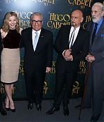 chloemoretzfancom05.jpg