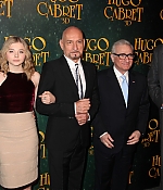 chloemoretzfancom09.jpg