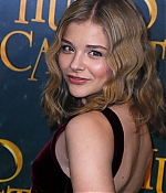 chloemoretzfancom25.jpg