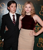 chloemoretzfancom29.jpg