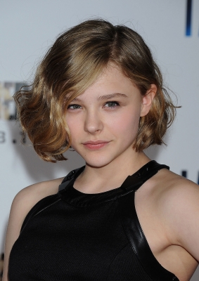 chloemoretzfancom043.jpg