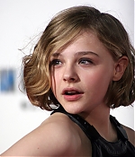 chloemoretzfancom025.jpg