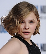 chloemoretzfancom037.jpg