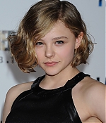 chloemoretzfancom043.jpg