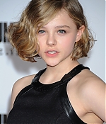 chloemoretzfancom044.jpg
