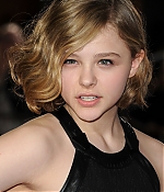 chloemoretzfancom067.jpg