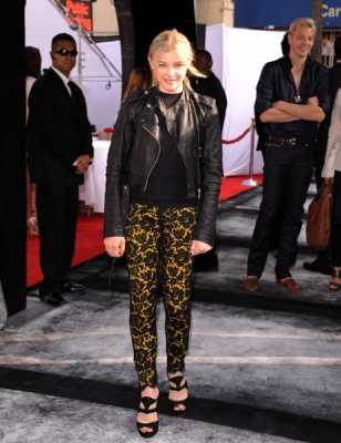 Click to view full size image
==============
chloemoretzfancom023.jpg chloemoretzfancom023.jpg