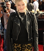 Filename=chloemoretzfancom070.jpg
Filesize=609KiB
Dimensions=1933x3000
Date added=Nov 02, 2011 chloemoretzfancom070.jpg