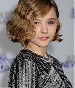 chloemoretzfancom030.jpg