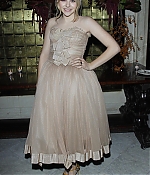 chloemoretzfancom041.jpg
