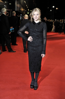 chloemoretzfancom076.jpg