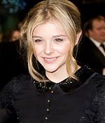chloemoretzfancom037.jpg
